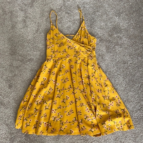 Sundress - Picture 1 of 4